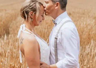 Stirnkuss Braut Hochzeit Bilder