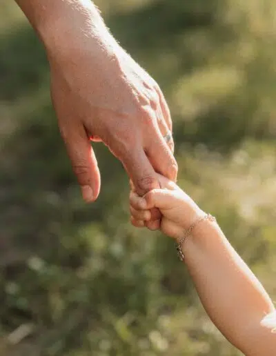 Fotograf Familienshooting Winterthur Hand in Hand